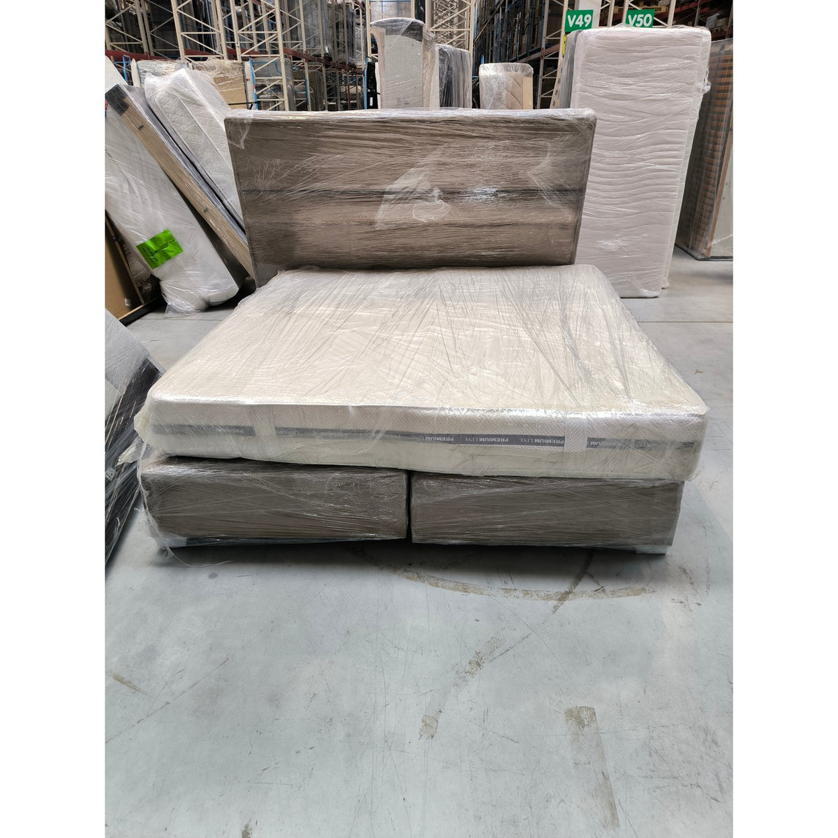 Postel Boxspring William 200x200, hnědá,včetně matrace a topperu II. akosť