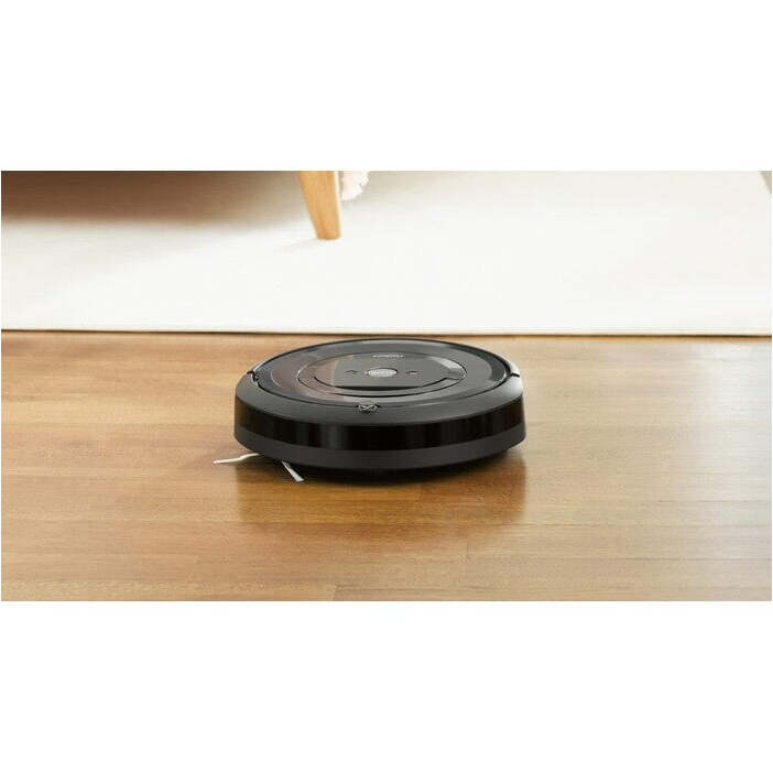 Robotický vysávač iRobot Roomba E5 Black, WiFi