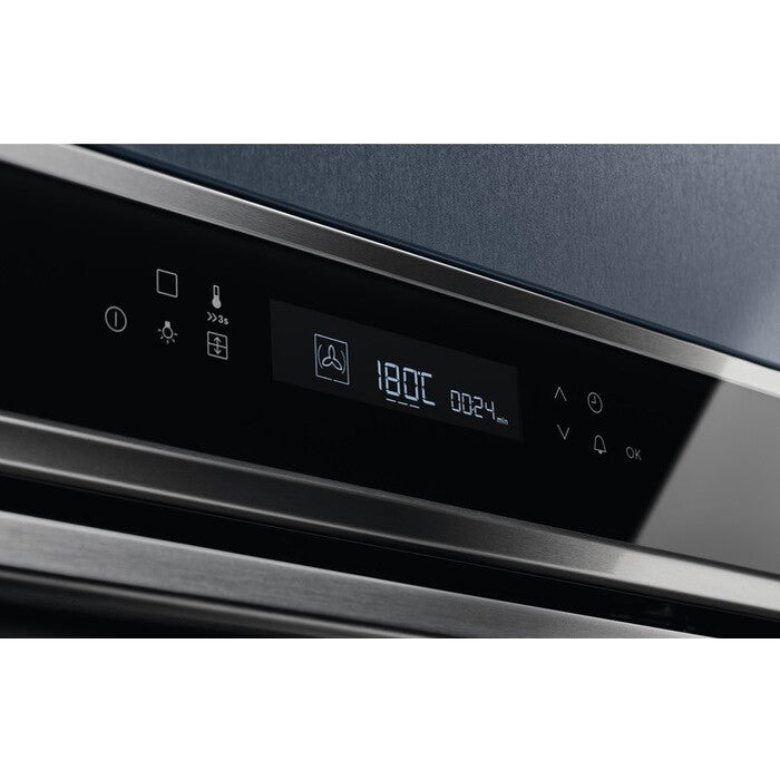 Vstavaná rúra Electrolux SENSE SenseCook EOE7C31X