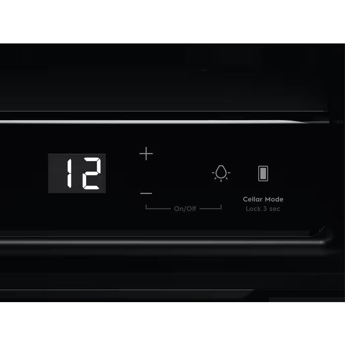 Vstavaná vinotéka Electrolux EWUS018B7B